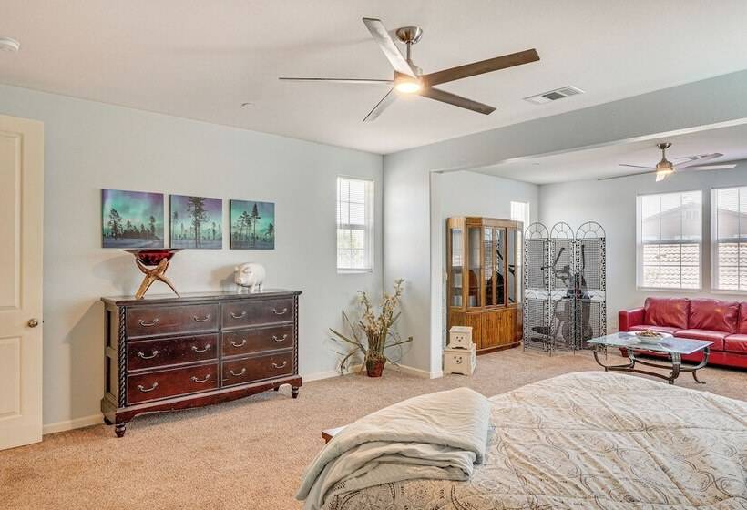 Rio Bravo Country Club Home In Bakersfield W/ Pool