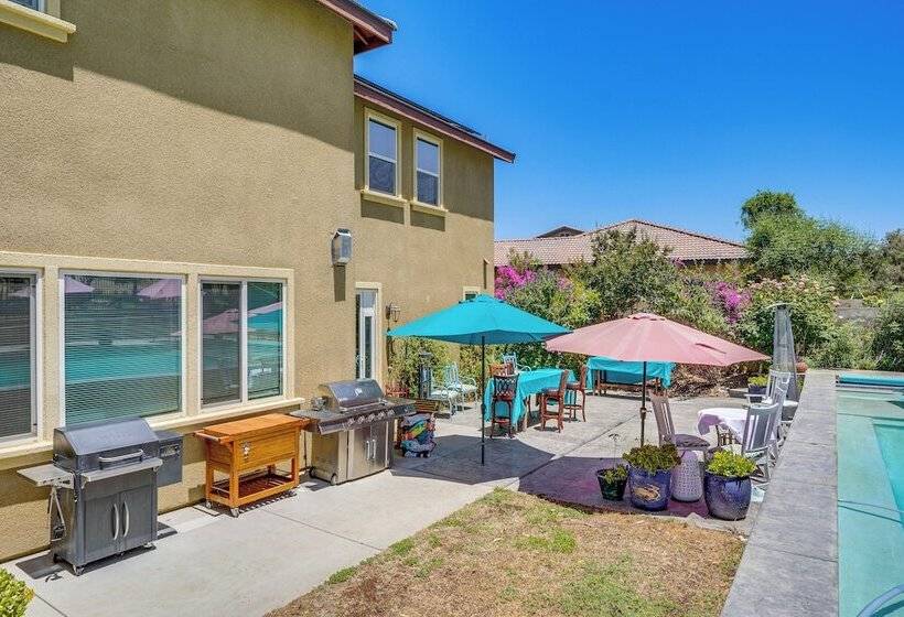 Rio Bravo Country Club Home In Bakersfield W/ Pool