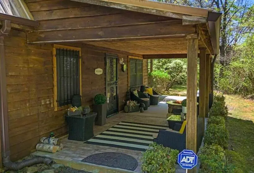 Stylish Cabin W/ Hot Tub, Games & More!
