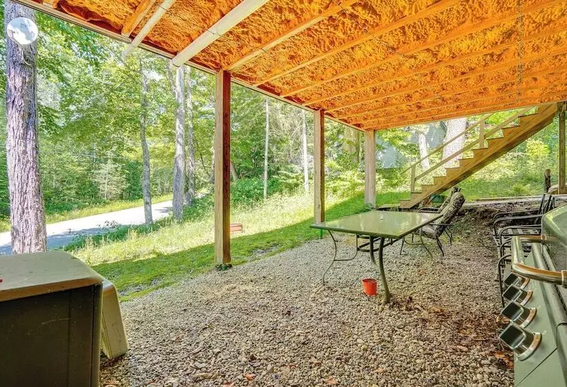 Wilmington Retreat Near Trails, Skiing & Festivals