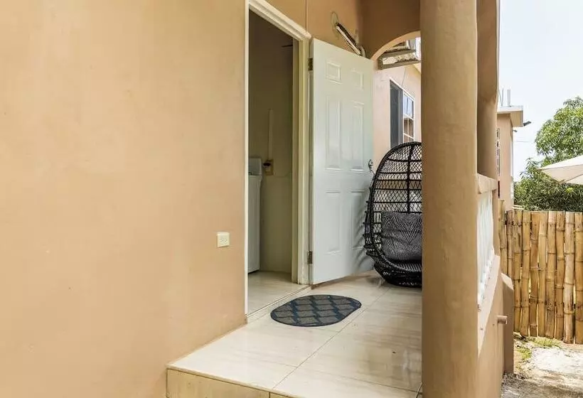 Adorable 1bed Cottage Walk To The Beach