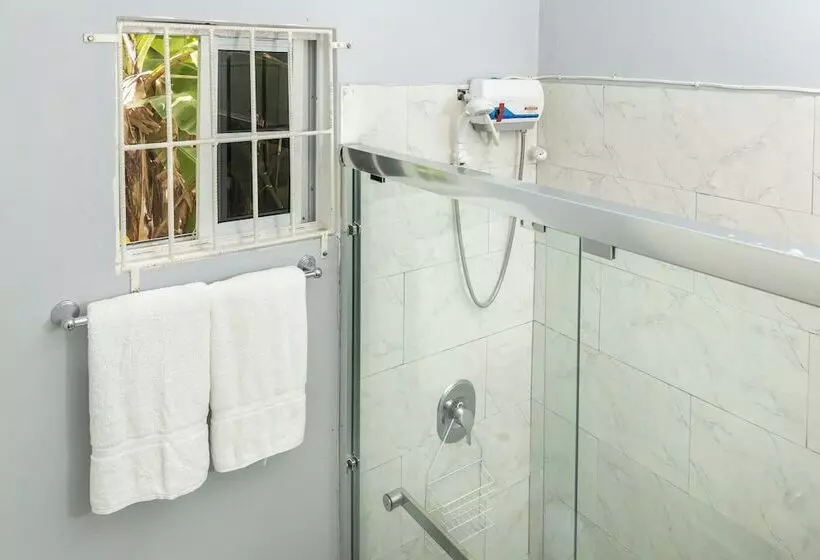 Adorable 1bed Cottage Walk To The Beach