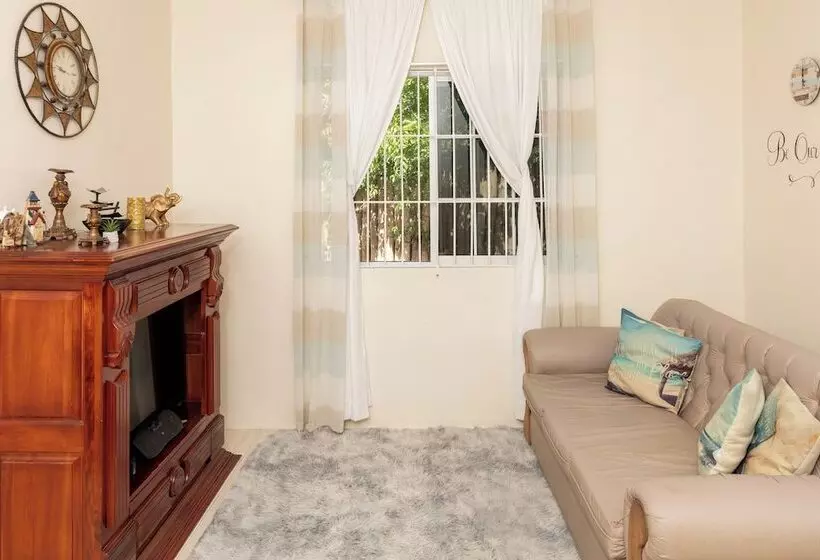 Adorable 1bed Cottage Walk To The Beach