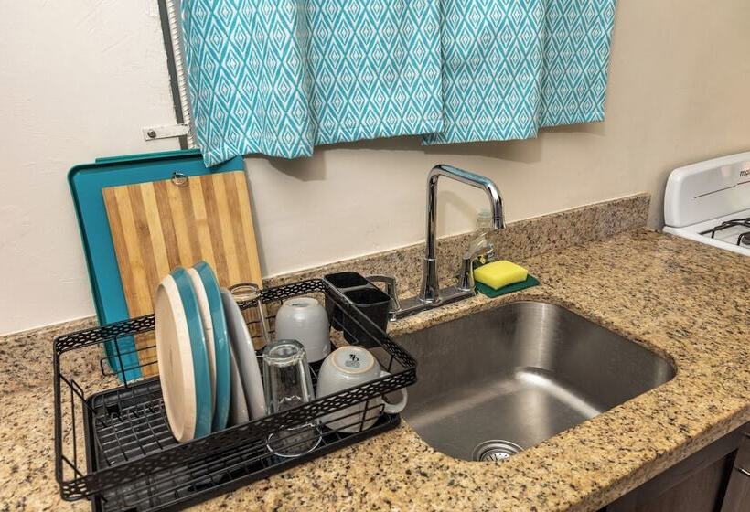 Adorable 1bed Cottage Walk To The Beach