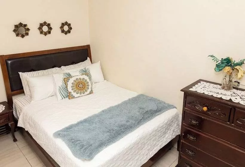 Adorable 1bed Cottage Walk To The Beach