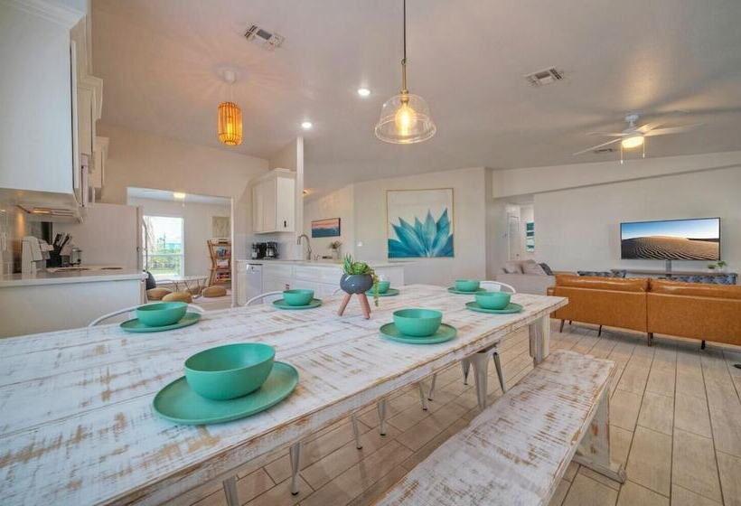 Near The Beach W/ Pool, Boat Parking Golf Cart Zone Agave House By Avantstay