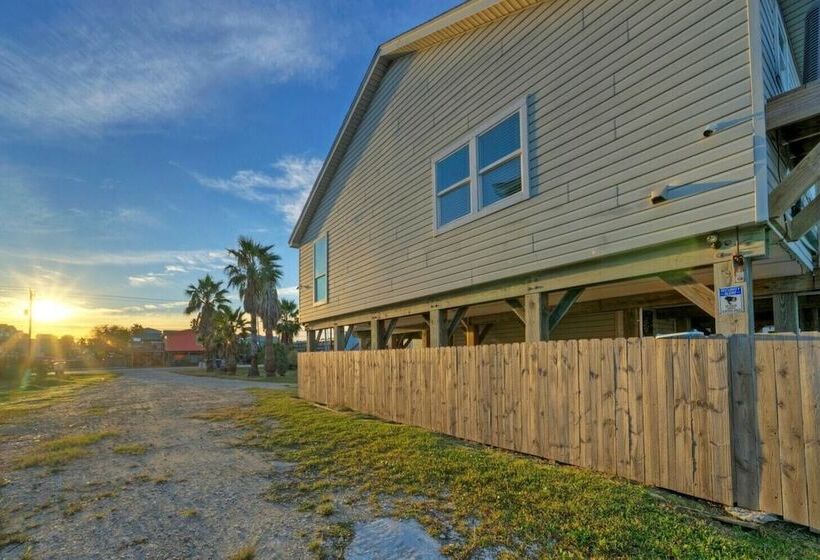 Near The Beach W/ Pool, Boat Parking Golf Cart Zone Agave House By Avantstay