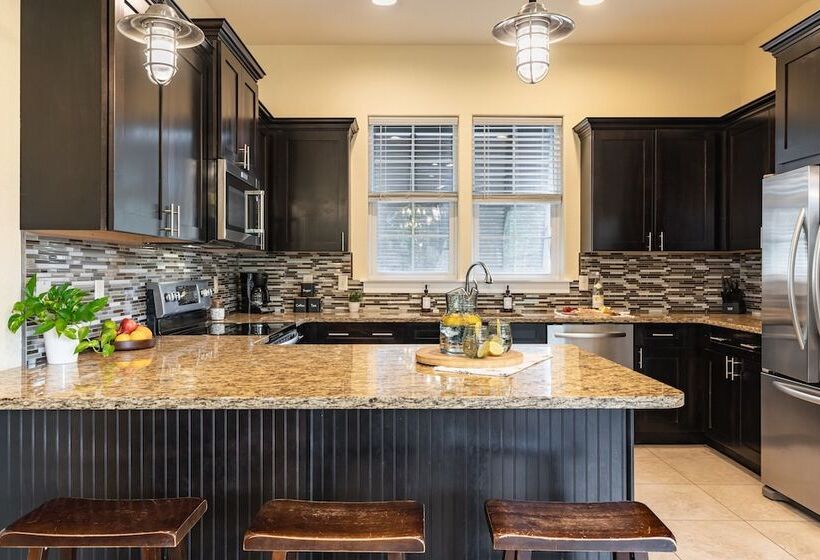 Amalfi Breeze By Avantstay Walk To The Beach, Luxe Design