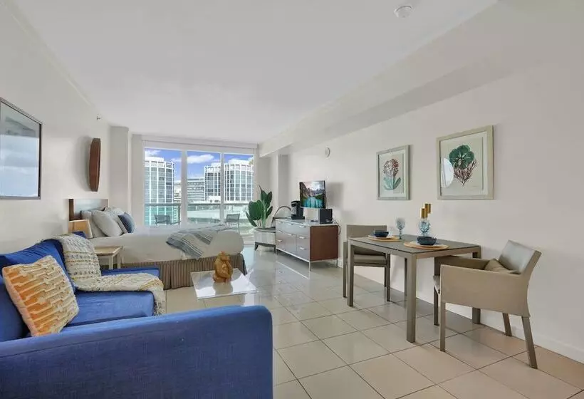 Beautiful Blue Gold Studio Ocean View