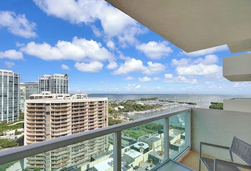 Beautiful Blue Gold Studio Ocean View