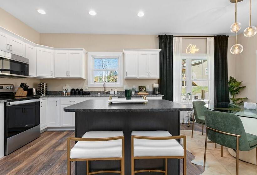 Bradford By Avantstay 10 Minutes To Downtown