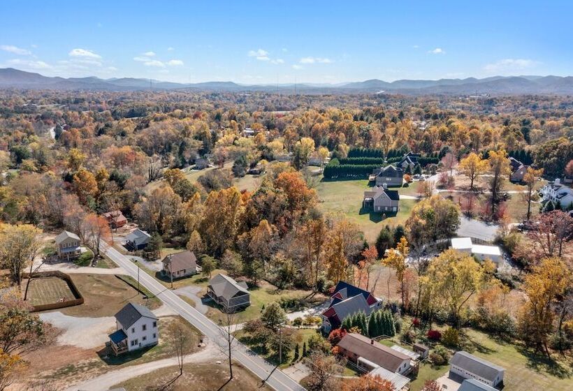 Bradford By Avantstay 10 Minutes To Downtown