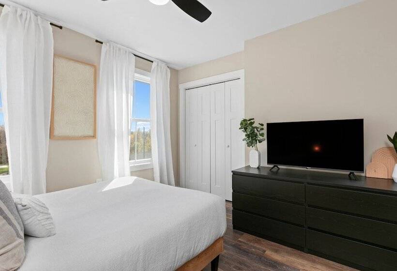 Bradford By Avantstay 10 Minutes To Downtown