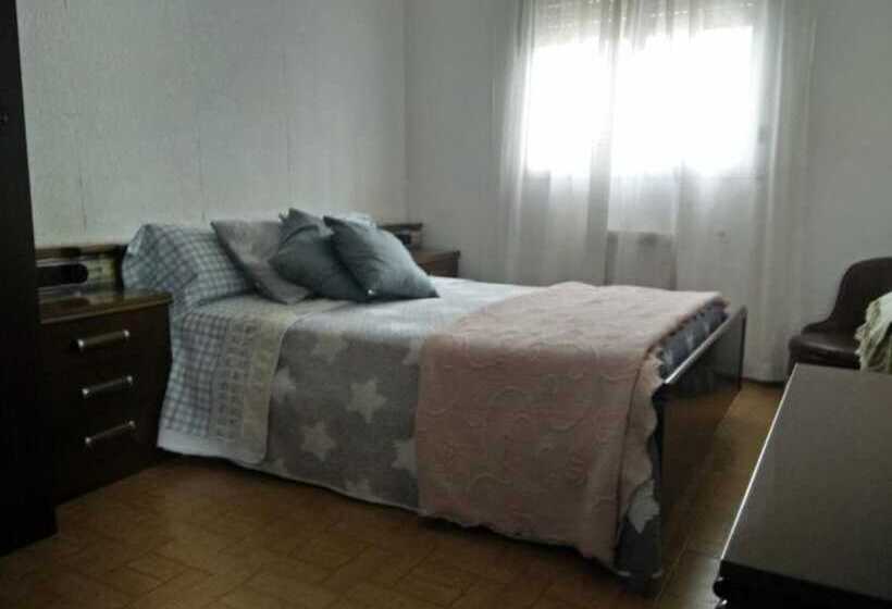 Country House In Rada With Private Pool