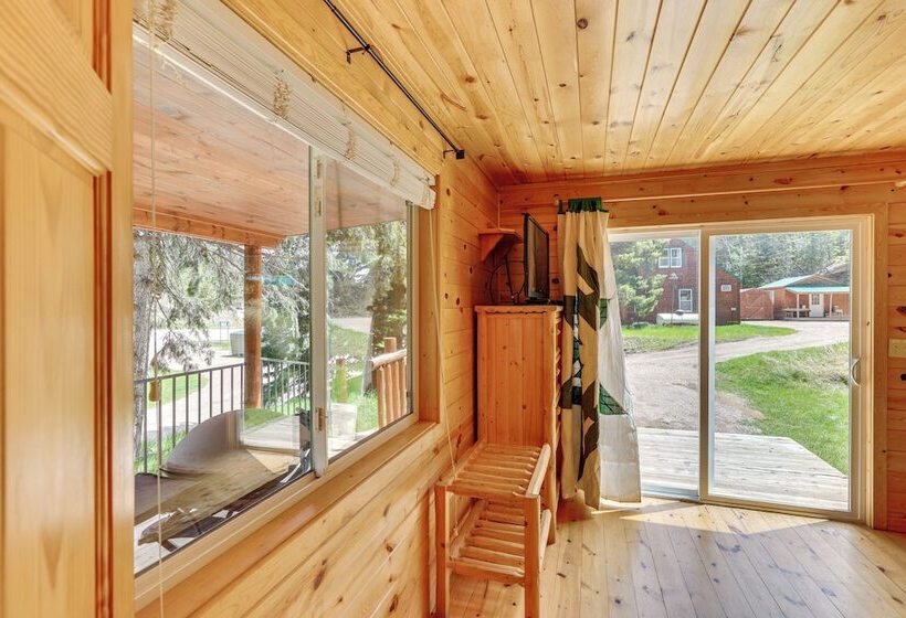 Pets Welcome: Cozy Cabin W/ Deck In Deadwood!