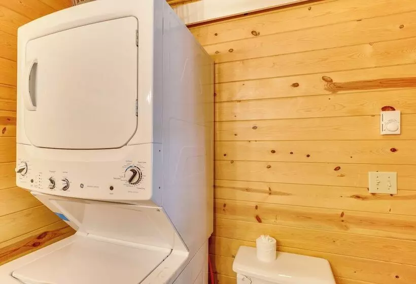 Pets Welcome: Cozy Cabin W/ Deck In Deadwood!