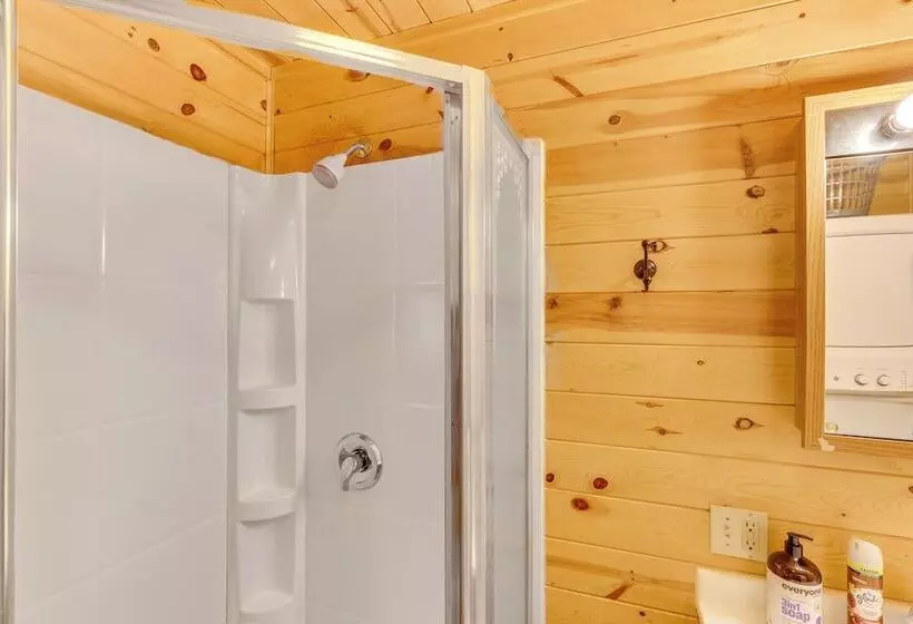 Pets Welcome: Cozy Cabin W/ Deck In Deadwood!