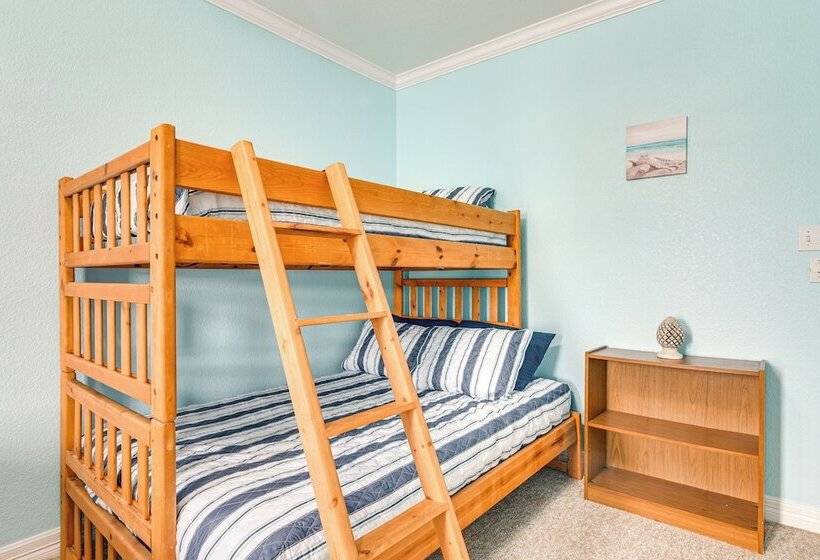 Crystal Beach Home W/ Deck + Ocean Views!