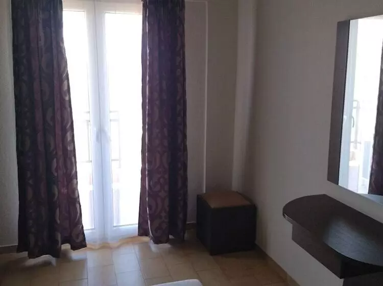 Haus Jorgos By Booking Kottas