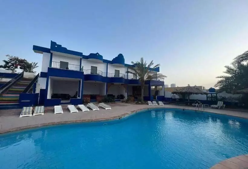 هتل Bedouins Inn Village