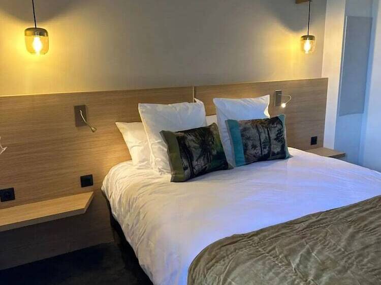 Отель Domaine De L Ecorcerie