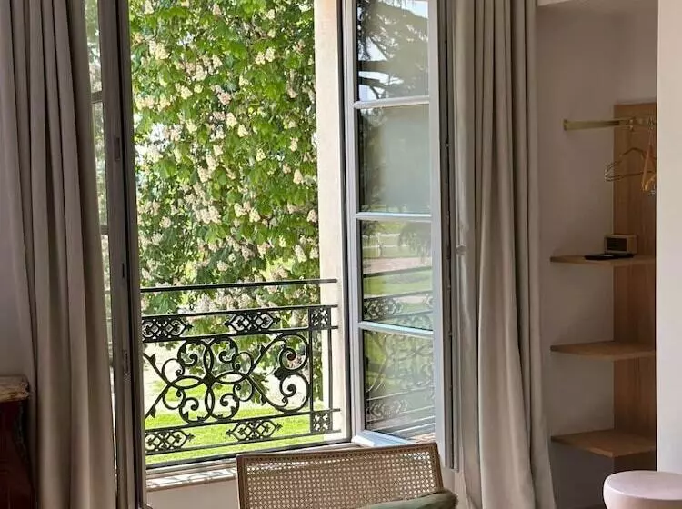 Hotelli Domaine De L Ecorcerie