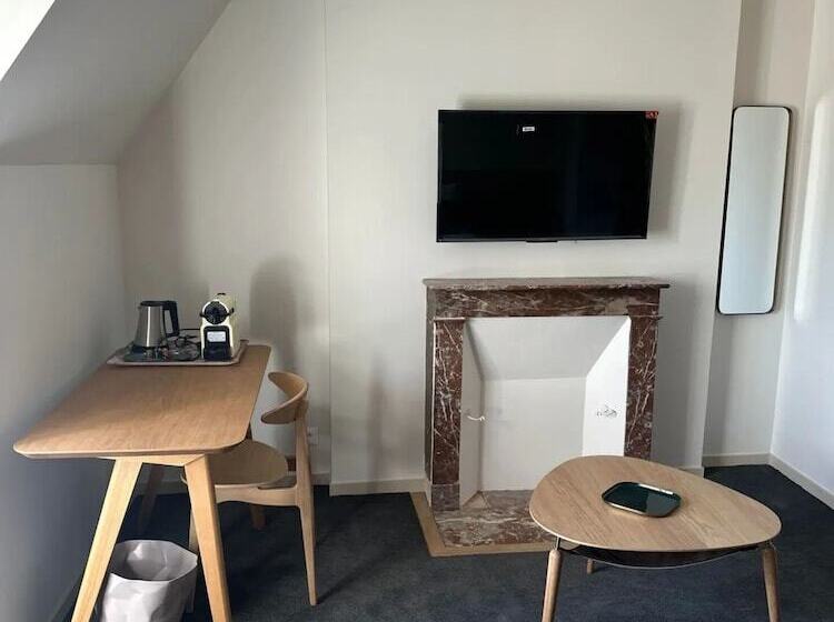 Отель Domaine De L Ecorcerie