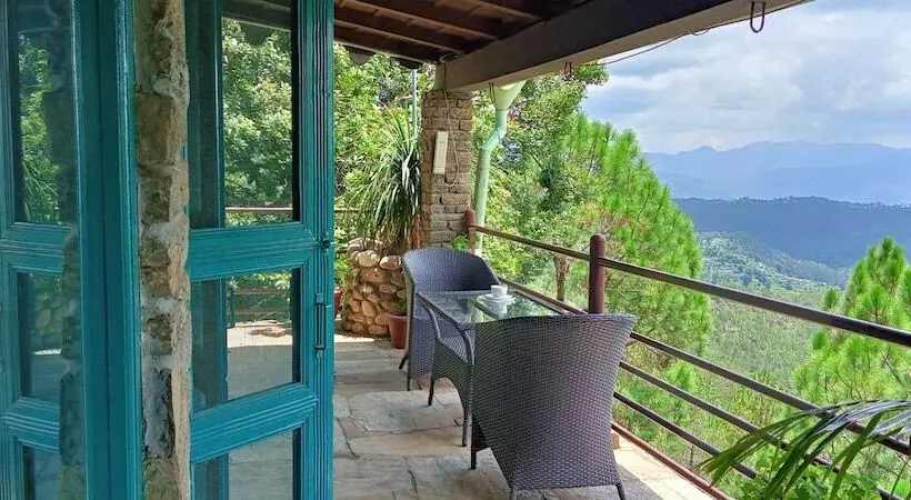 ホテル Mohans Binsar Retreat