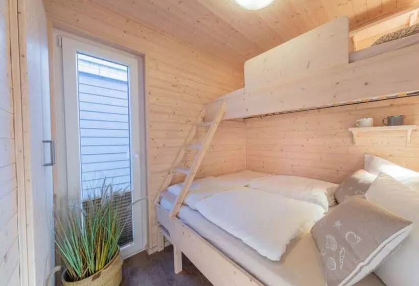 Hotelli The Goose Modern Retreat