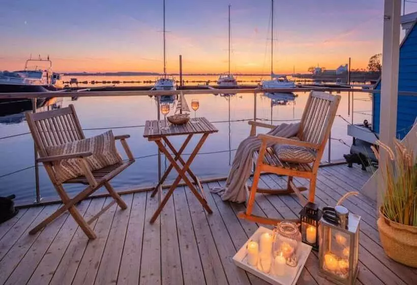 Hotelli The Goose Modern Retreat