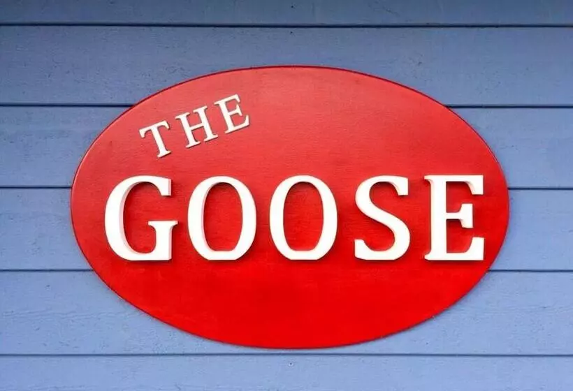 Hotelli The Goose Modern Retreat