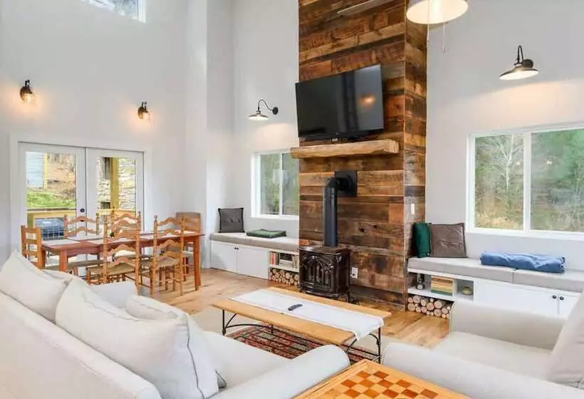 Idyllic Mountain By Avantstay Outdoor Living