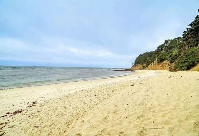 Moss Beach Oceanfront Retreat ~ 20 Mi To San Fran!