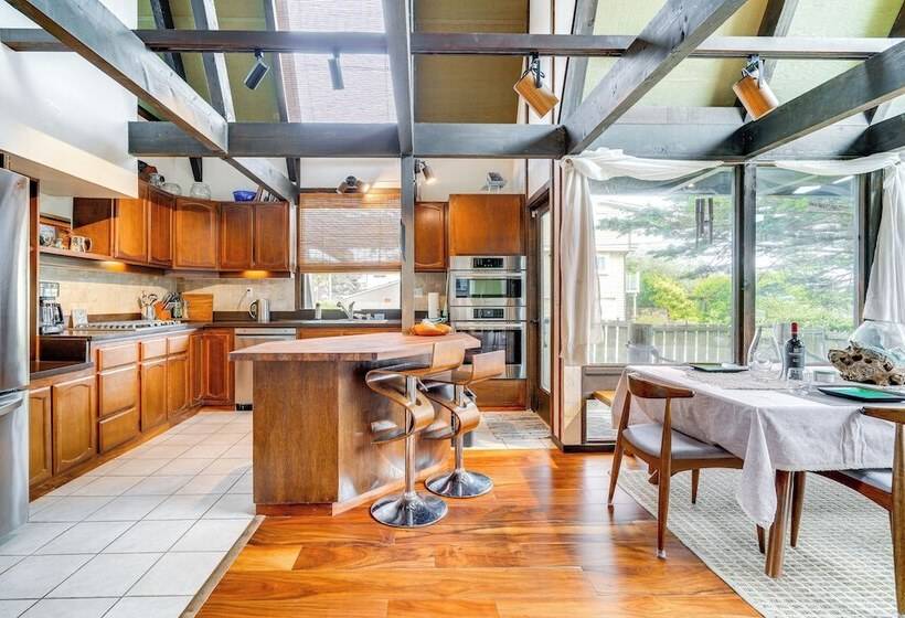Moss Beach Oceanfront Retreat ~ 20 Mi To San Fran!