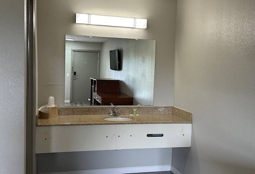 モーテル Express Inn