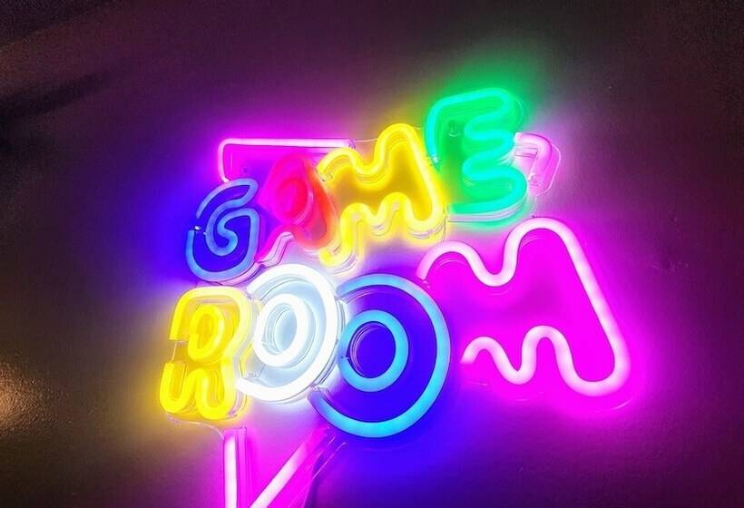 Mountain Must Have By Avantstay Indoor Hot Tub, Game Room & Fire Pit!