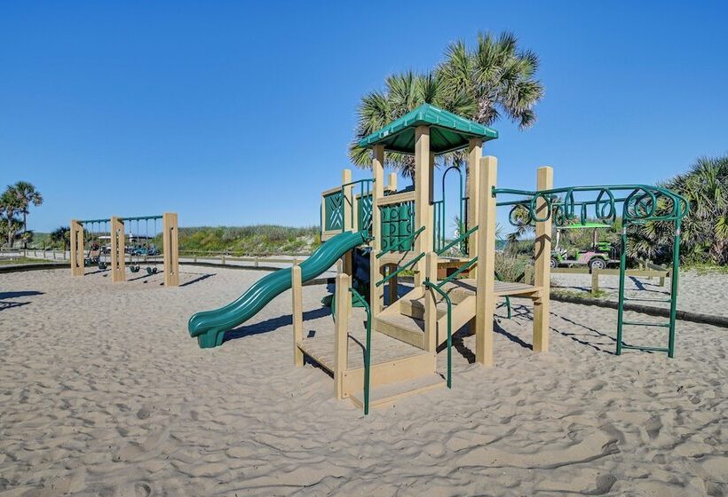 Myrtle Beach Coastal Cabana W/ Resort Amenities!