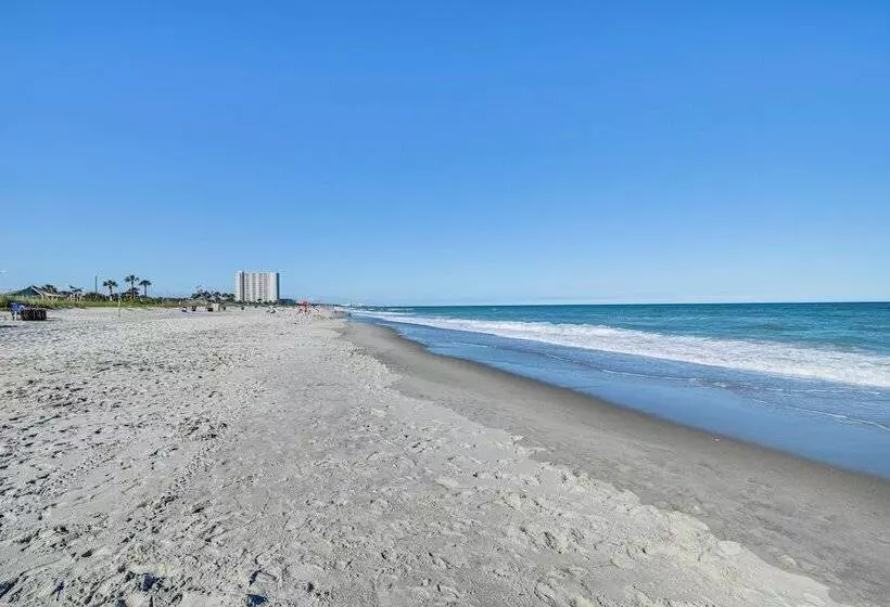 Myrtle Beach  Coastal Cabana  W/ Resort Amenities!