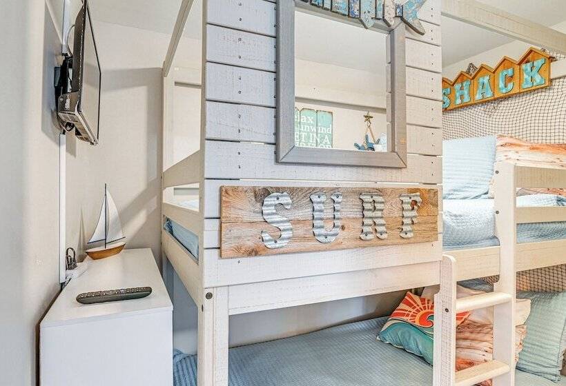 Myrtle Beach Coastal Cabana W/ Resort Amenities!