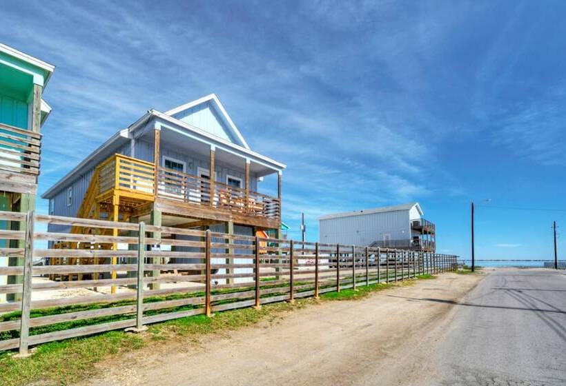 Waterfront Shared Pool W/ Bay Views, Boat Dock Oscar S Lodge By Avantstay