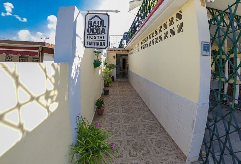 پانسیون Hostal Raul Y Olga