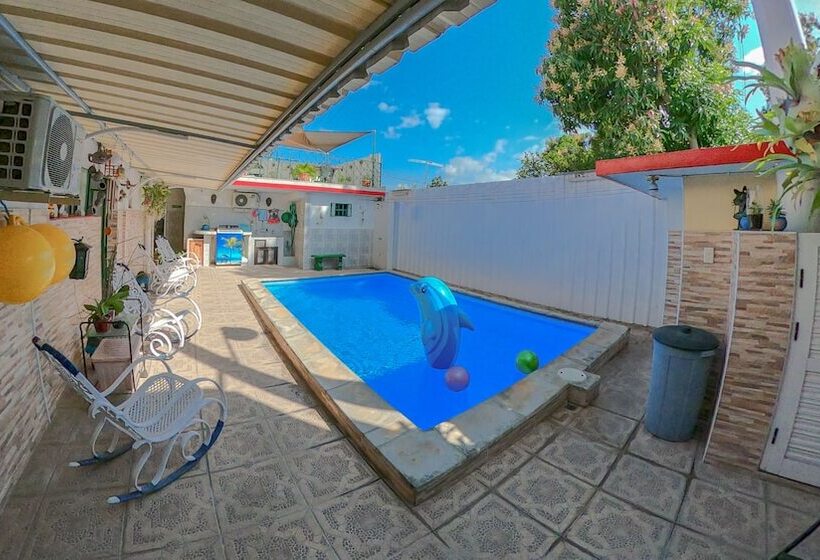 پانسیون Hostal Raul Y Olga