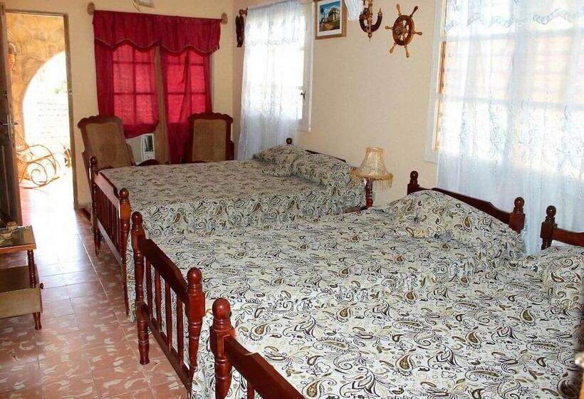 پانسیون Hostal Sra. Dailin Fernandez Trinidad