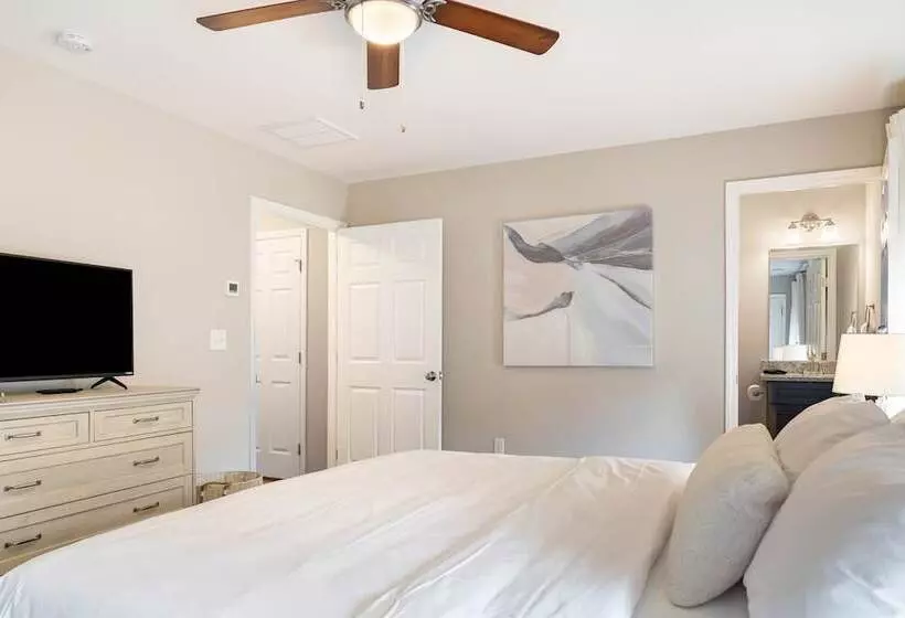 Silver Maple By Avantstay Modern & Stylish Haven