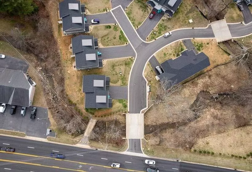 Silver Maple By Avantstay Modern & Stylish Haven