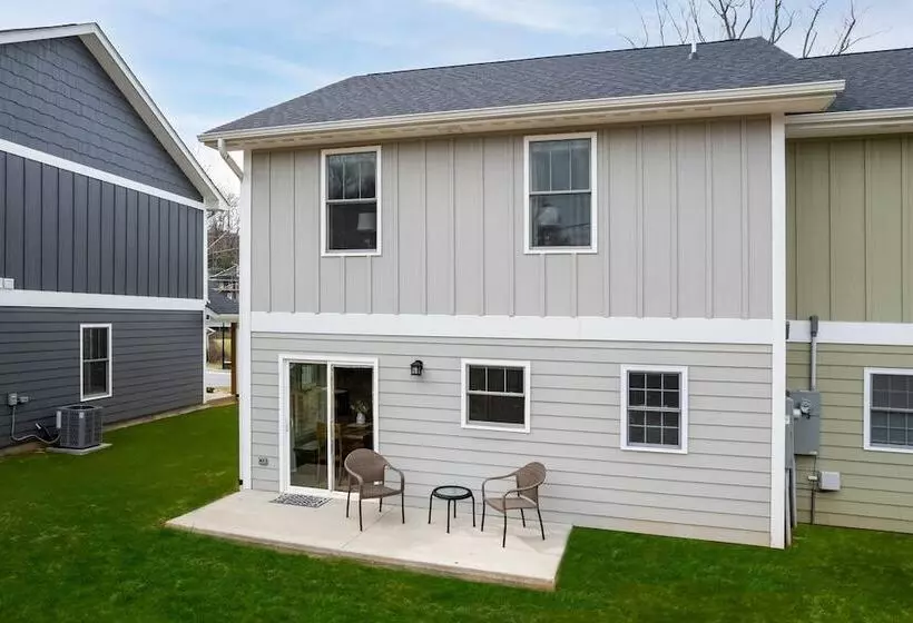 Silver Maple By Avantstay Modern & Stylish Haven