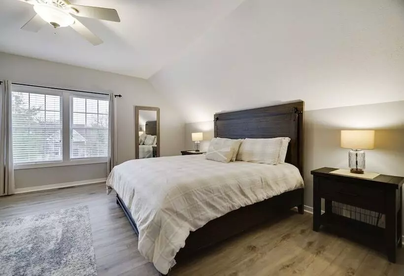 The Nest At Pinecrest By Avantstay Hot Tub, Spacious Deck, Game Room, Fire Pit