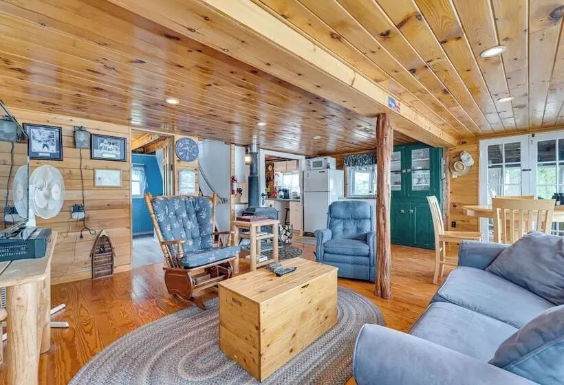 Waterfront Home On Lake Champlain W/ Dock & Kayaks