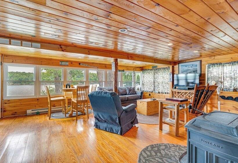 Waterfront Home On Lake Champlain W/ Dock & Kayaks