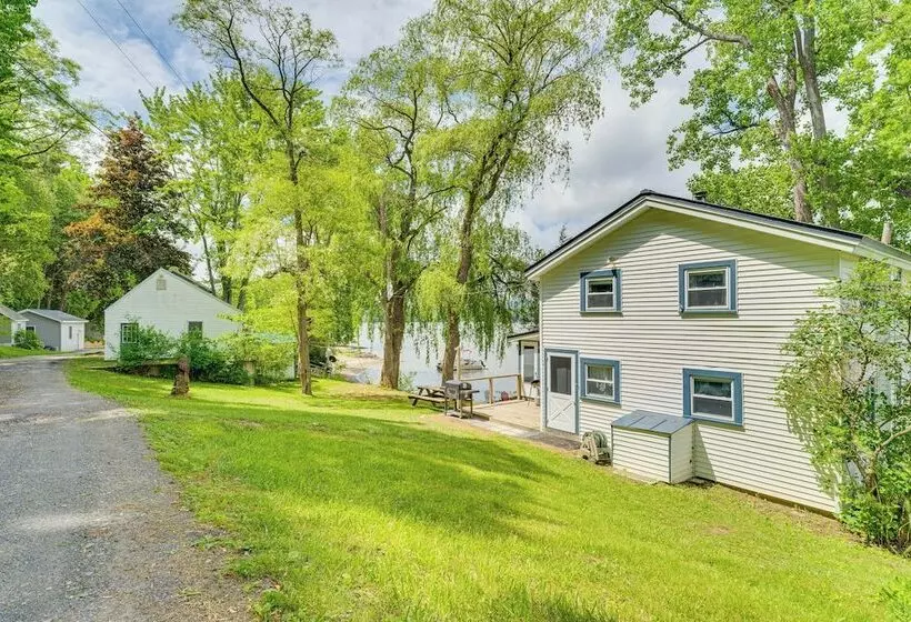 Waterfront Home On Lake Champlain W/ Dock & Kayaks